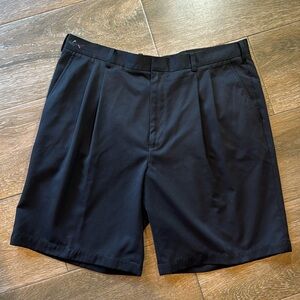 Greg Norman mens double pleat black golf shorts sz 40